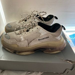 Mens Balenciaga Triple S Sneakers (12)